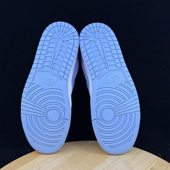 Nike Air Jordan 1 Low White Aluminum DC0774-142 Women's Size 11/ 9.5 M NEW - Picture 8 of 9